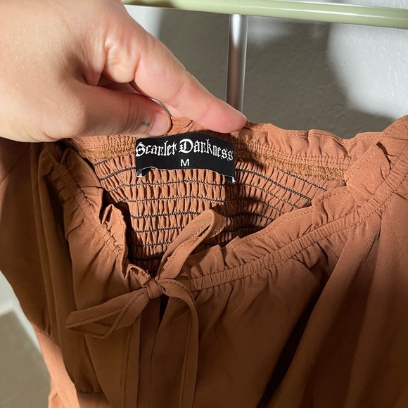 Brown cottage-core dress - Picture 8 of 9